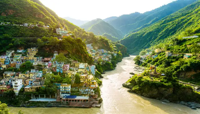 Beautiful scenic view of Uttarakhand hills and temple – Best places to visit in Uttarakhand